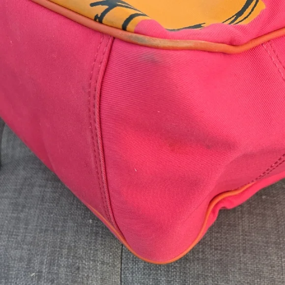 Vibrant Pink and Orange Tote Bag with Spacious Interior and Durable Material - Picture 9 of 14